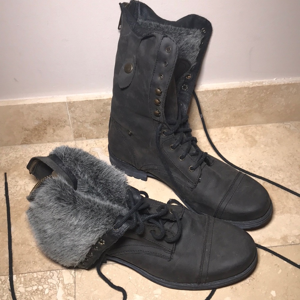 Steve Madden Trappur Boots (fur lining)
